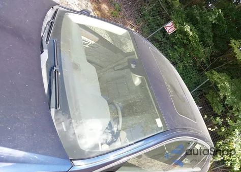 2012 Mercedes-Benz E 350 4Matic z USA, uszkodzony, nr VIN WDDHF8JB9CA598092